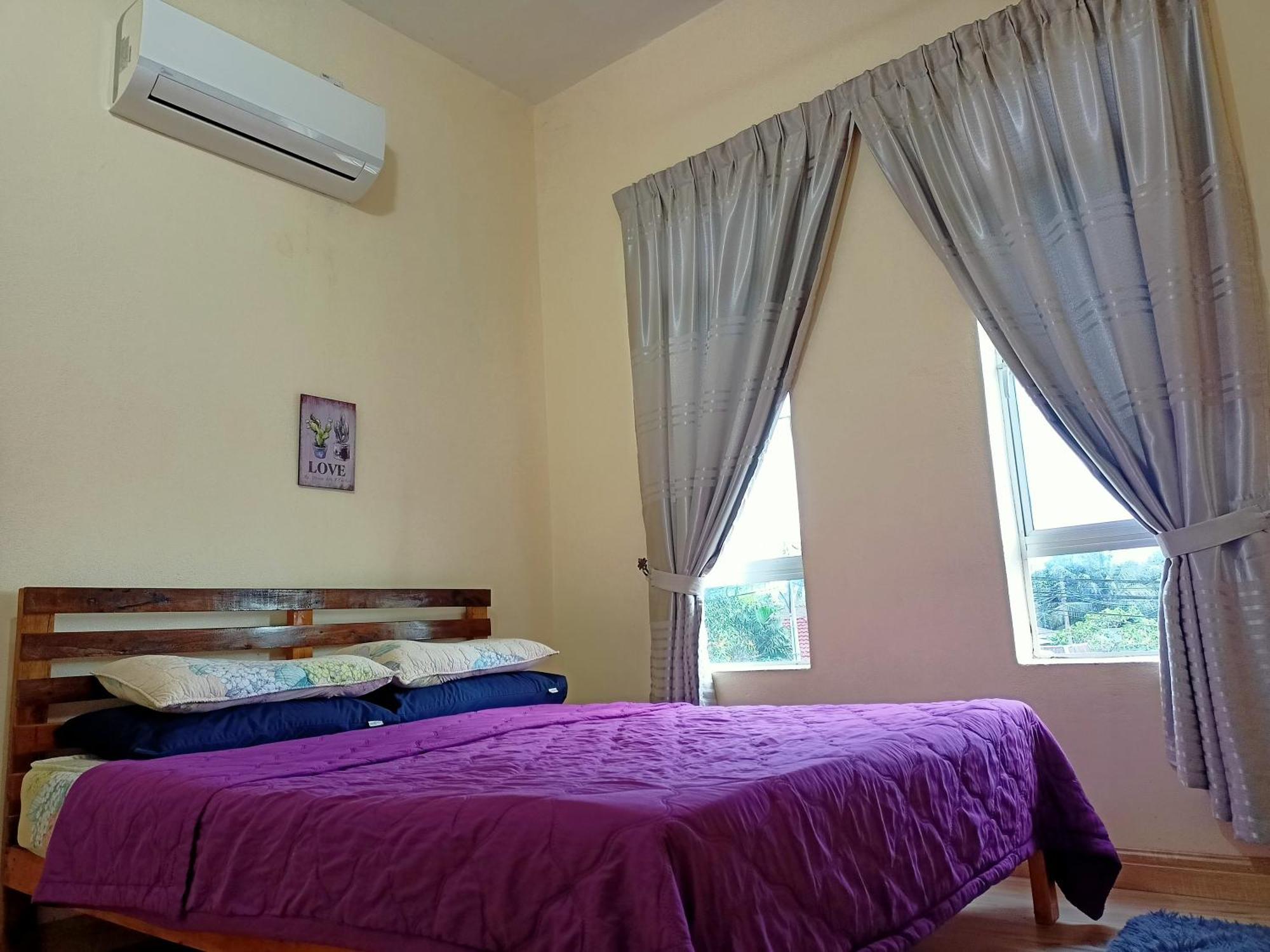 Topville Homestay Kangar Exterior foto